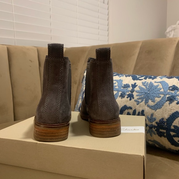 Clarks’ Grey Suede Boot - Picture 3 of 6